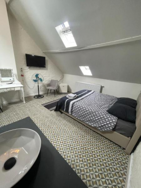 Place to stay in Antwerp City